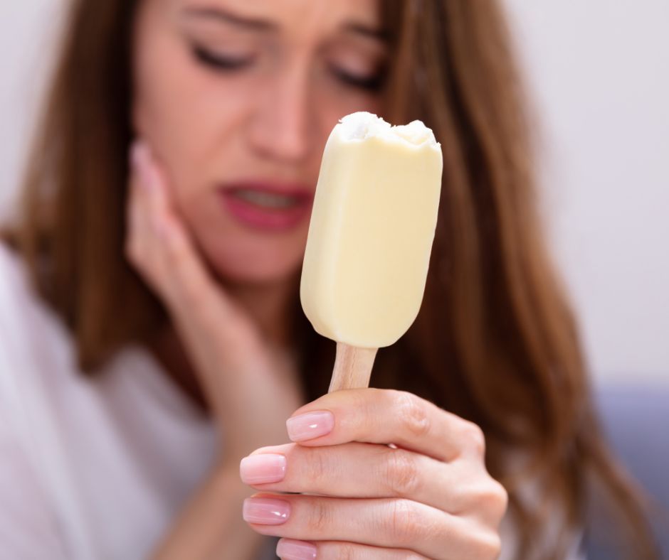 Mẻ Răng Cửa Nguyên Nhân, Hậu Quả Và Giải Pháp Phục Hình